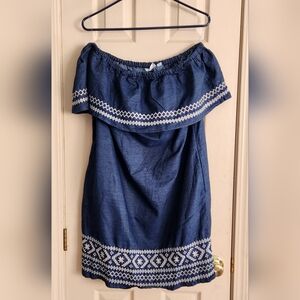 Westport Lightweight Denim looking knee-length dress. Size 1X